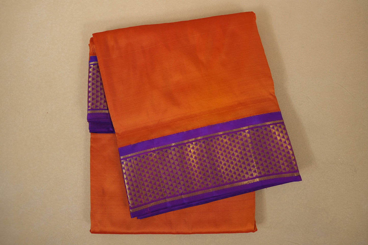 Orange with magenta borders Ten yards silk saree by Shreenivas silks PSSR017967