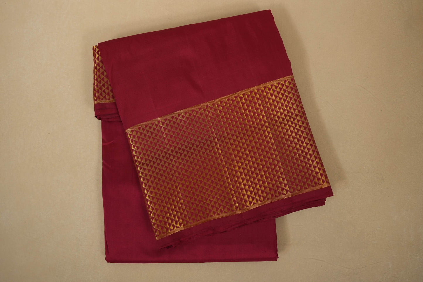 Maroon with big diamond borders Ten yards silk saree by Shreenivas silks PSSR017971
