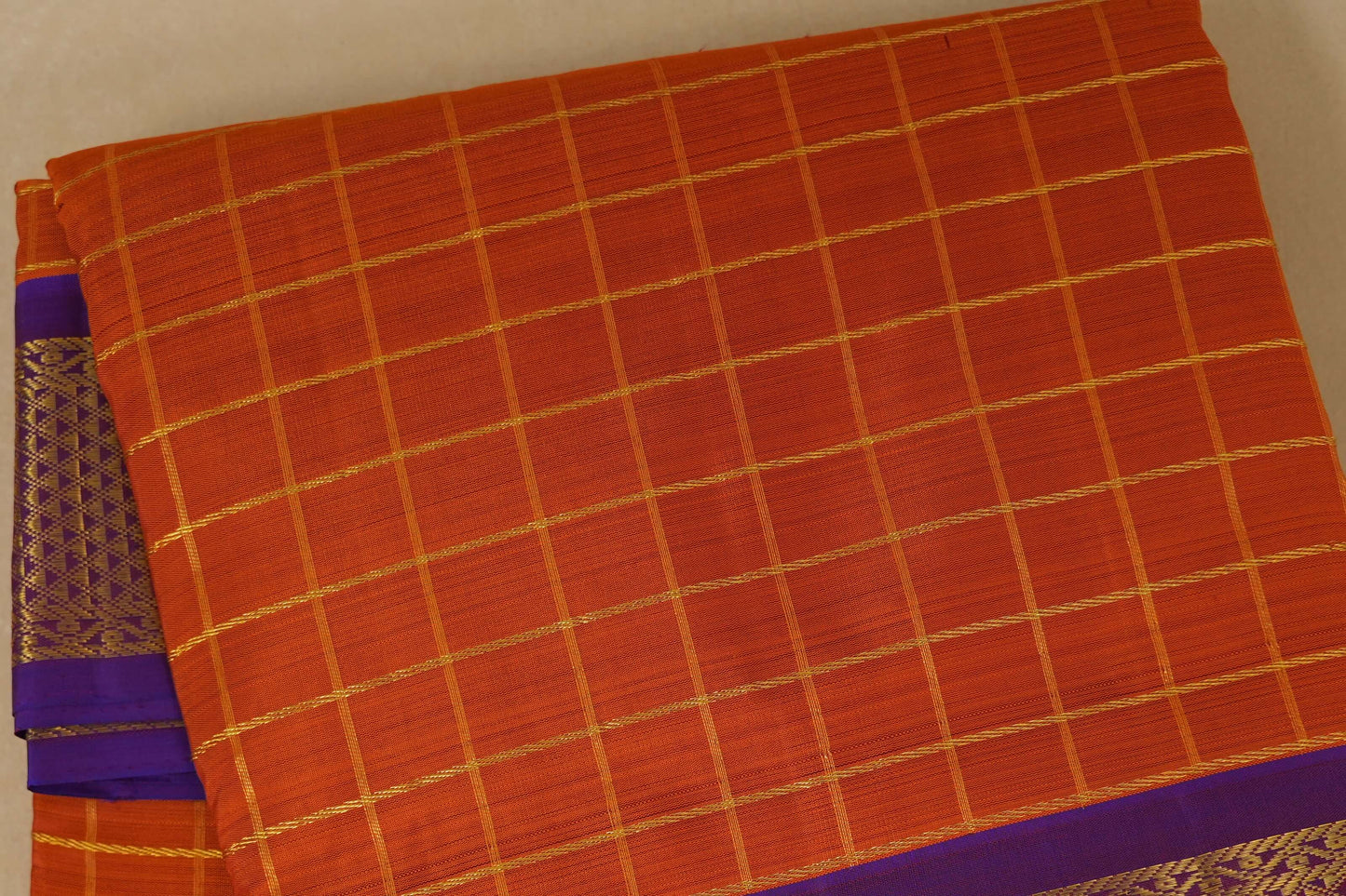 Rust checks with purple borders Ten yards silk saree by Shreenivas silks PSSR017978