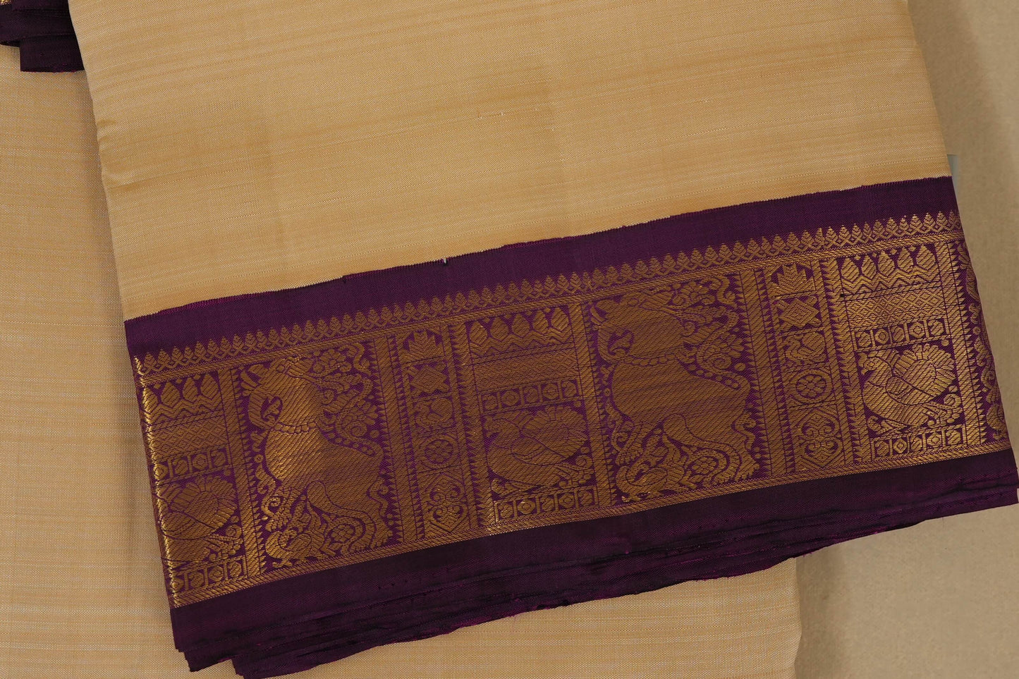 Beige with magenta borders Ten yards silk saree by Shreenivas silks PSSR017981