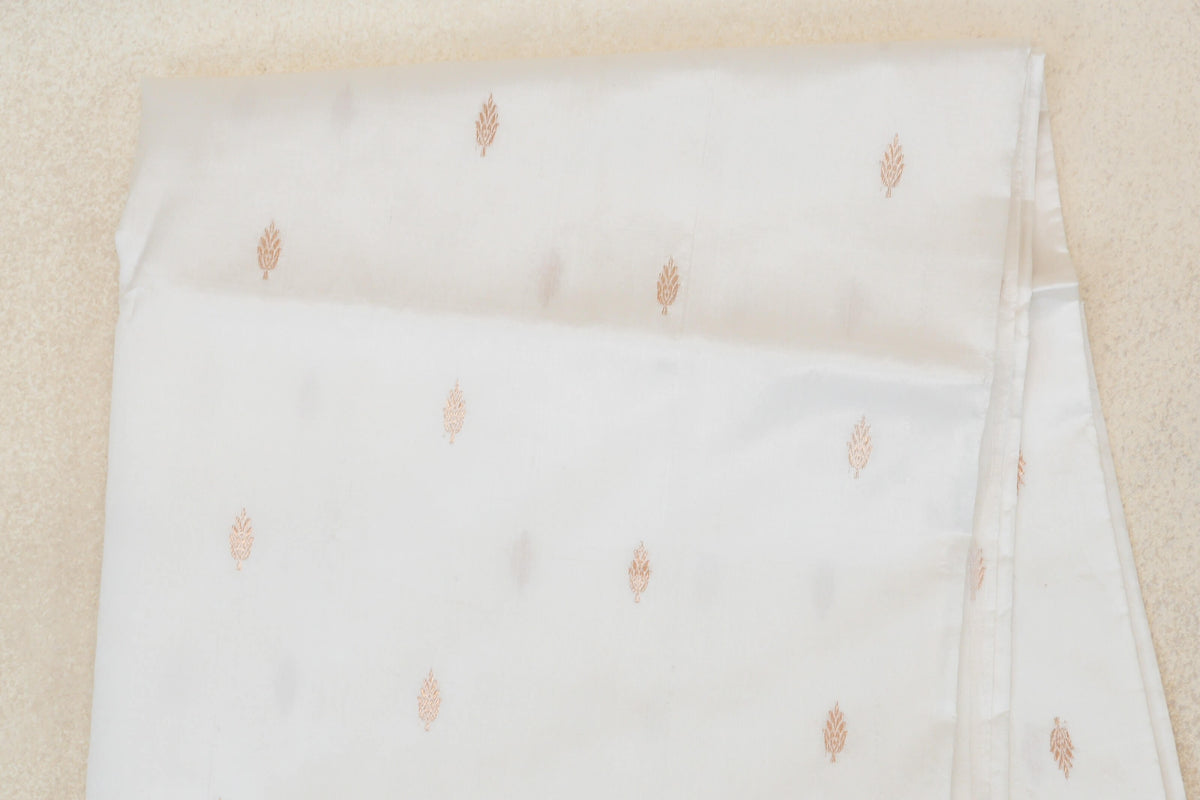 Pearl White Banarasi Silk Saree body