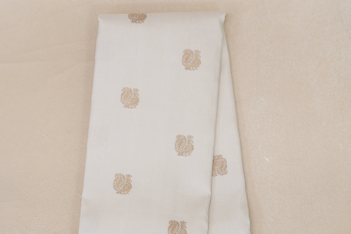 Off White with Bright Orange Borders and Leaf Green Selvedge Vintage Kanjivaram Silk Saree by Shreenivas Silks PSSR019038