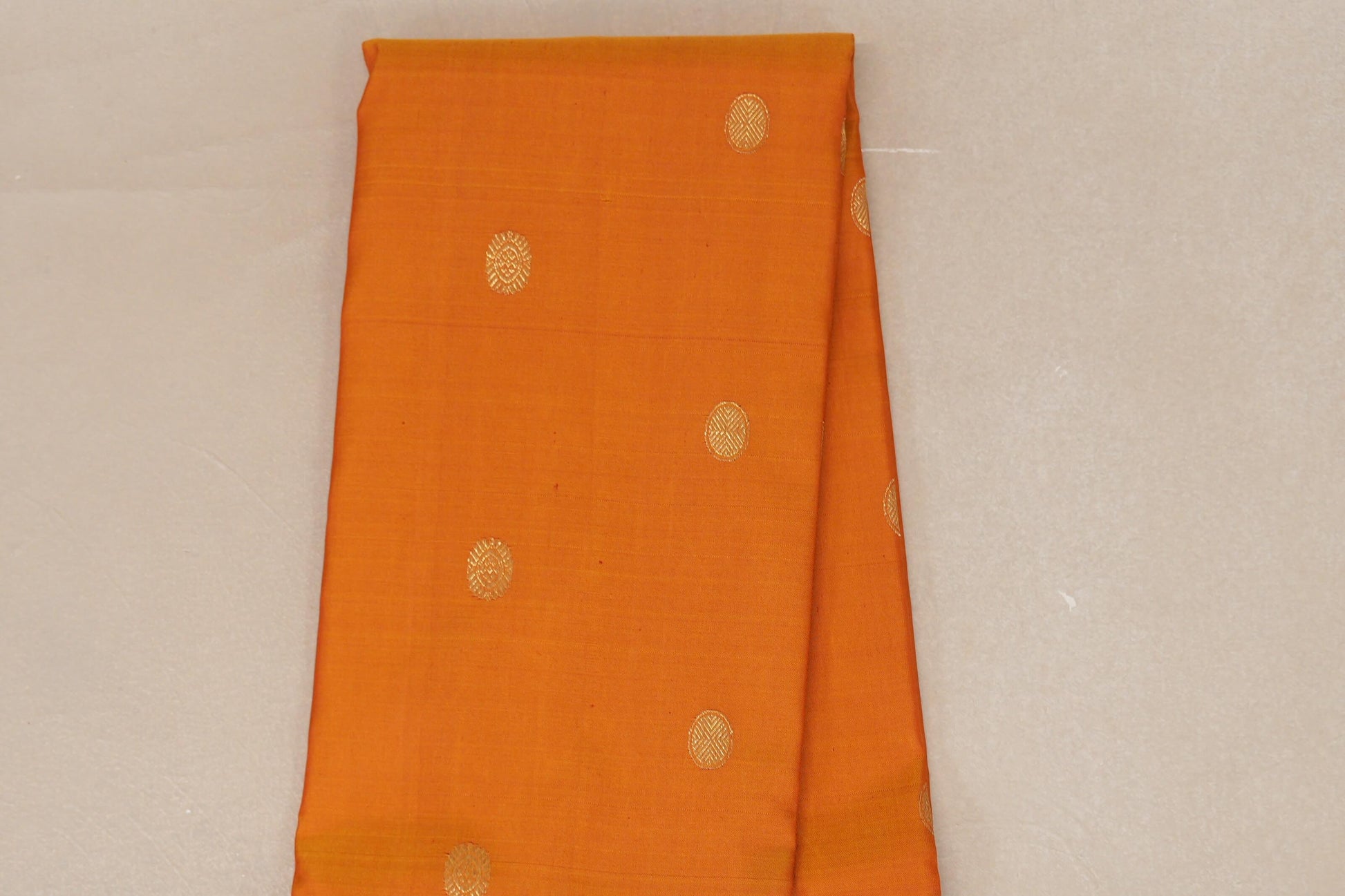 Dual Tone Red and Mustard Vintage Kanjivaram Silk Saree body zoom