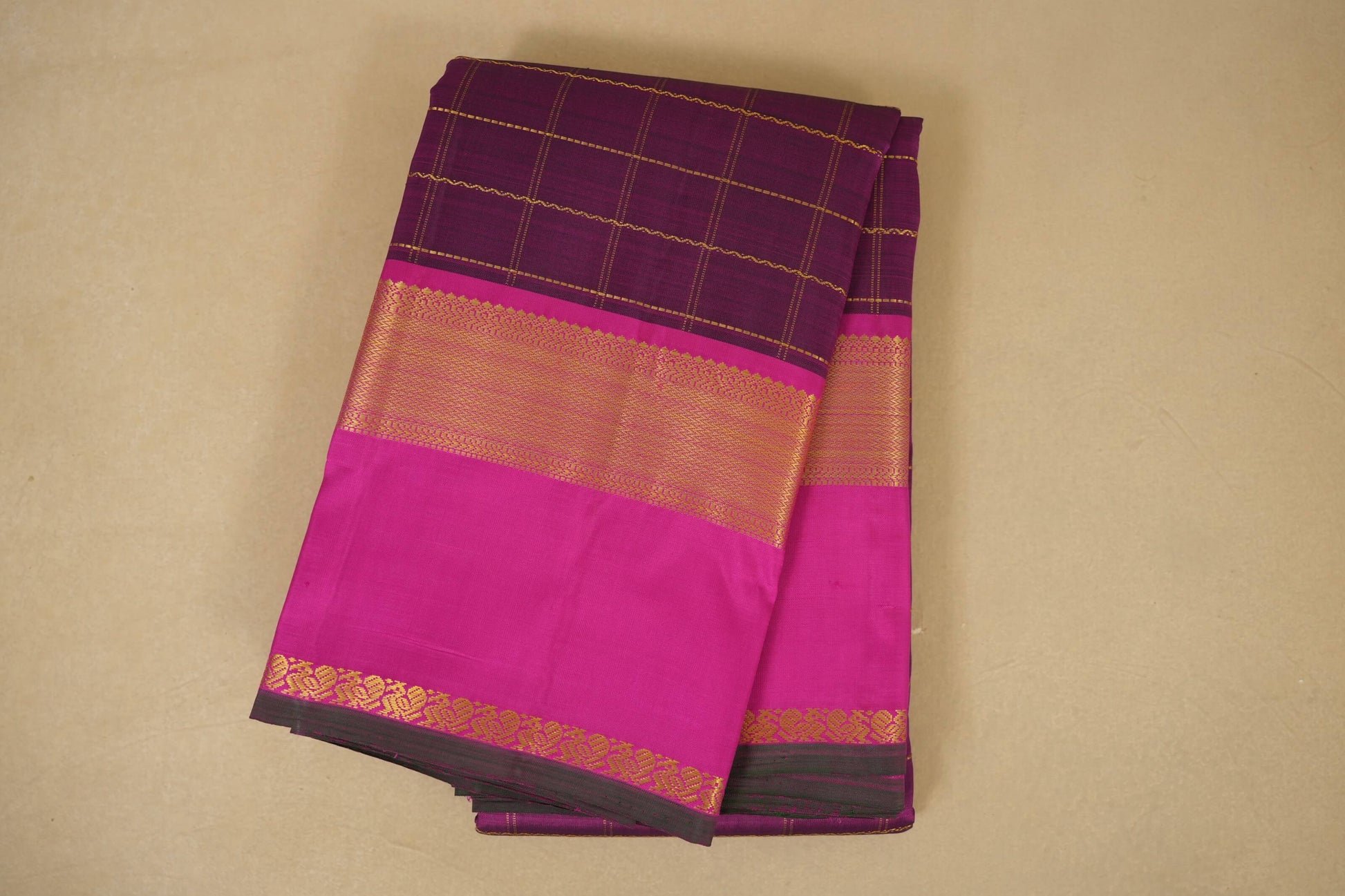 Dark magenta Vintage checks Kanjivaram Silk Saree by Shreenivas Silks PSSR018012 - Parisera