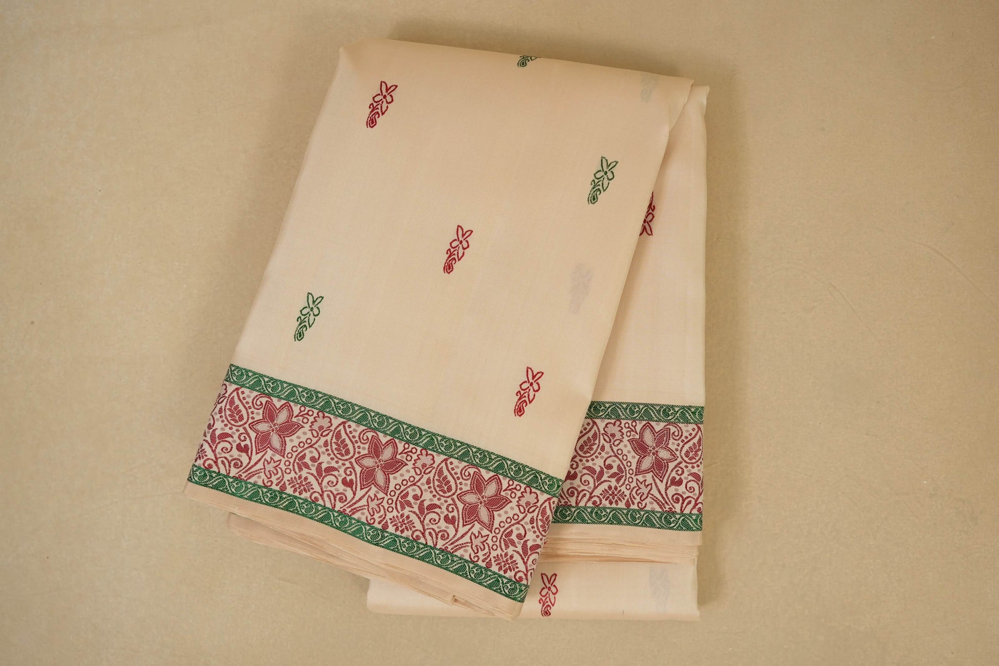 Off white Vintage Kanjivaram Silk Saree by Shreenivas Silks PSSR018015 - Parisera