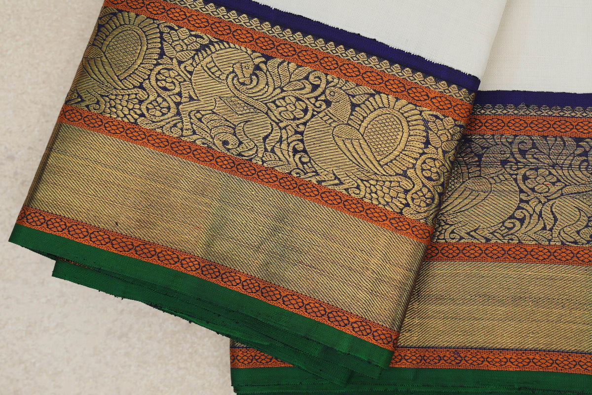 Off White Vintage Kanjivaram Silk Saree border zoom
