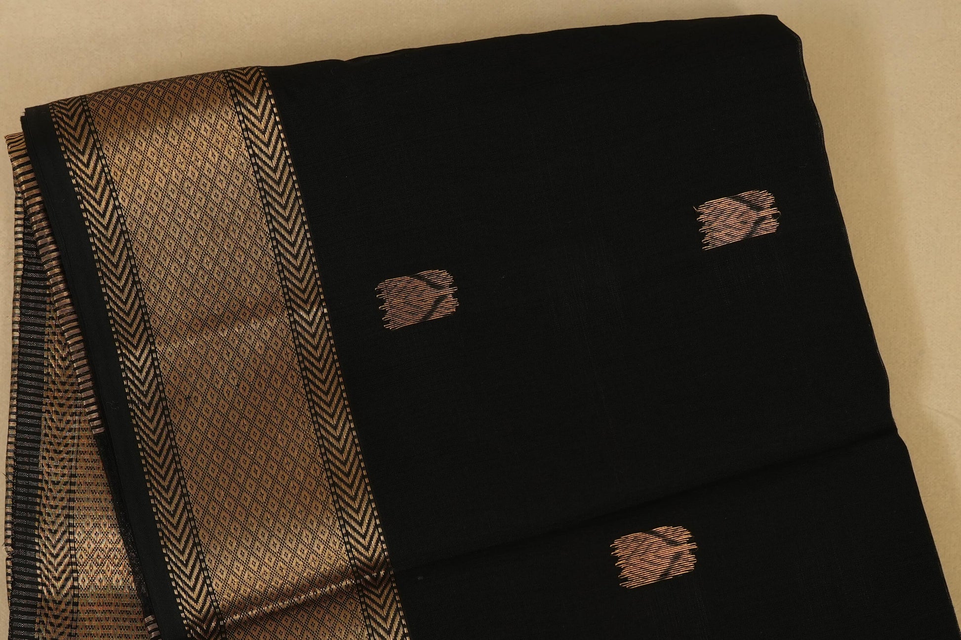 Black Maheshwari Silk Cotton Saree by Shreenivas Silks PSSR018019 - Parisera