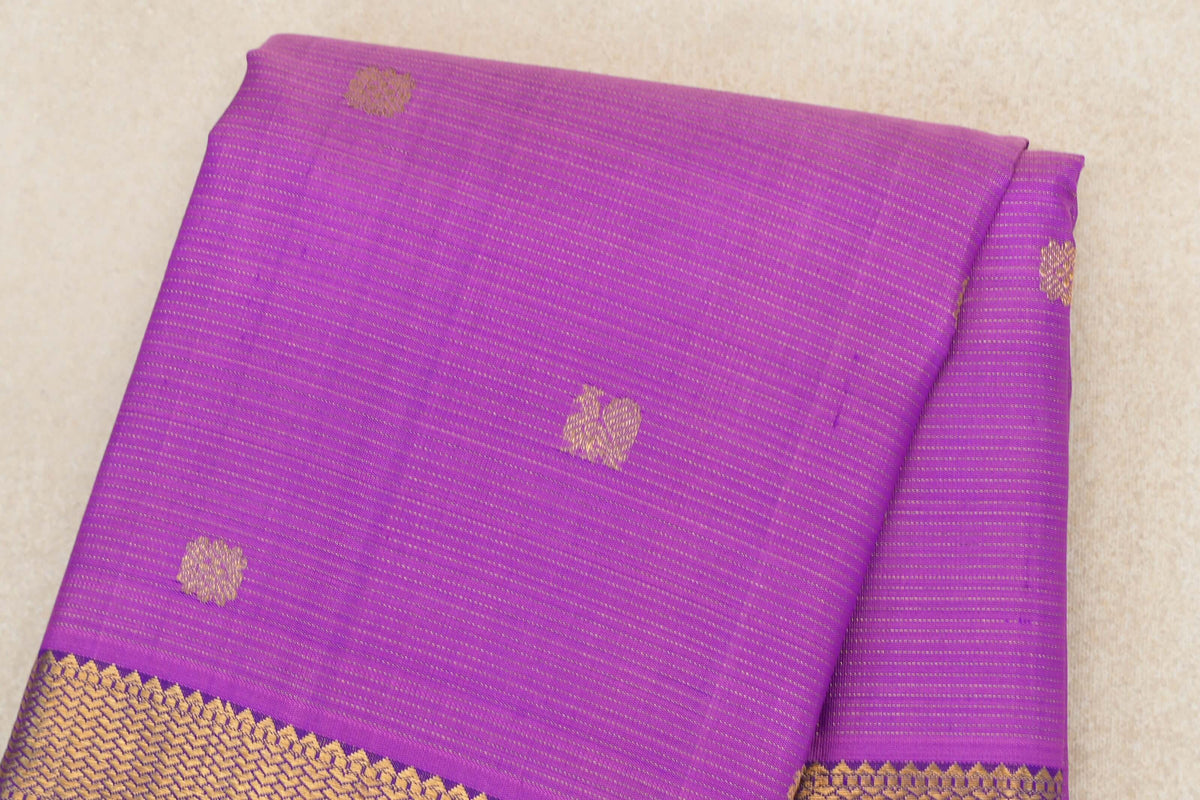  Purple Vintage Kanjivaram Silk Saree body zoom