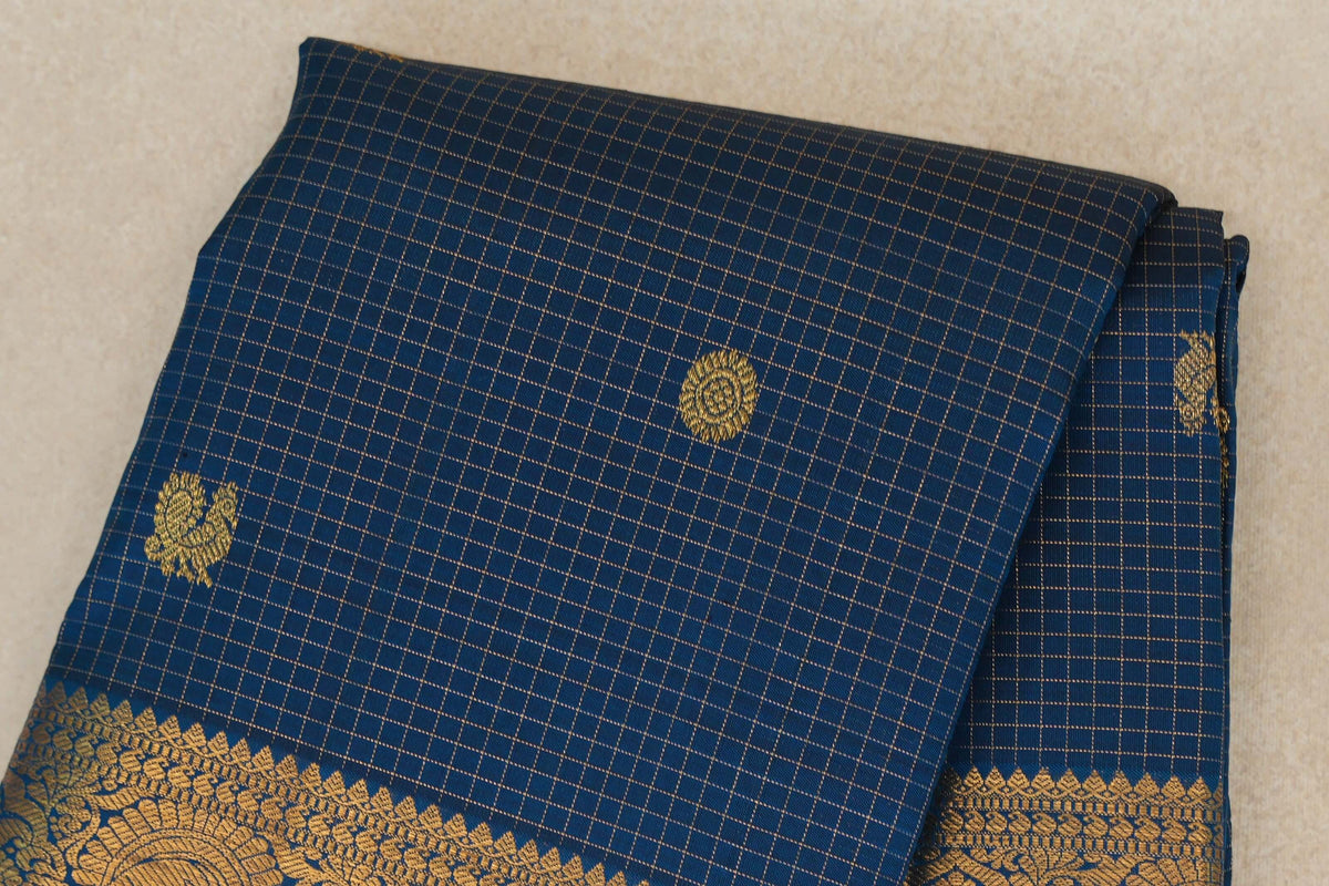 Peacock Blue Vintage Kanjivaram Silk Saree body zoom