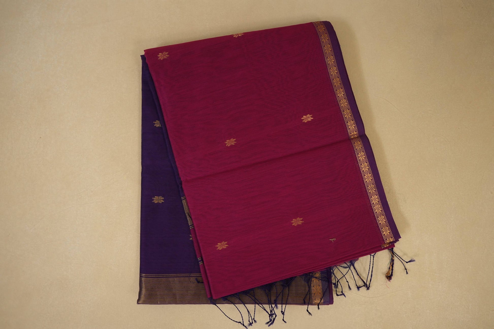 Magenta Maheshwari Silk Cotton Saree by Shreenivas Silks PSSR018032 - Parisera