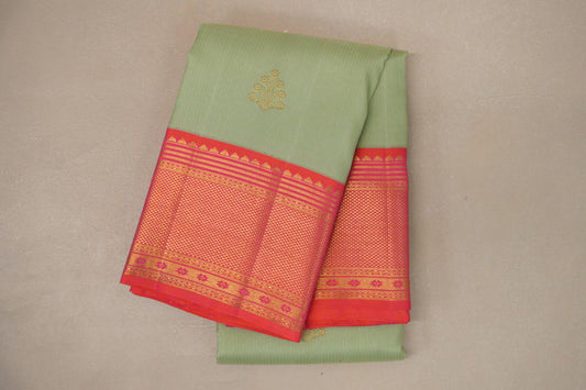 Light Pistachio Green Vintage Kanjivaram Silk Saree by Shreenivas Silks PSSR019065