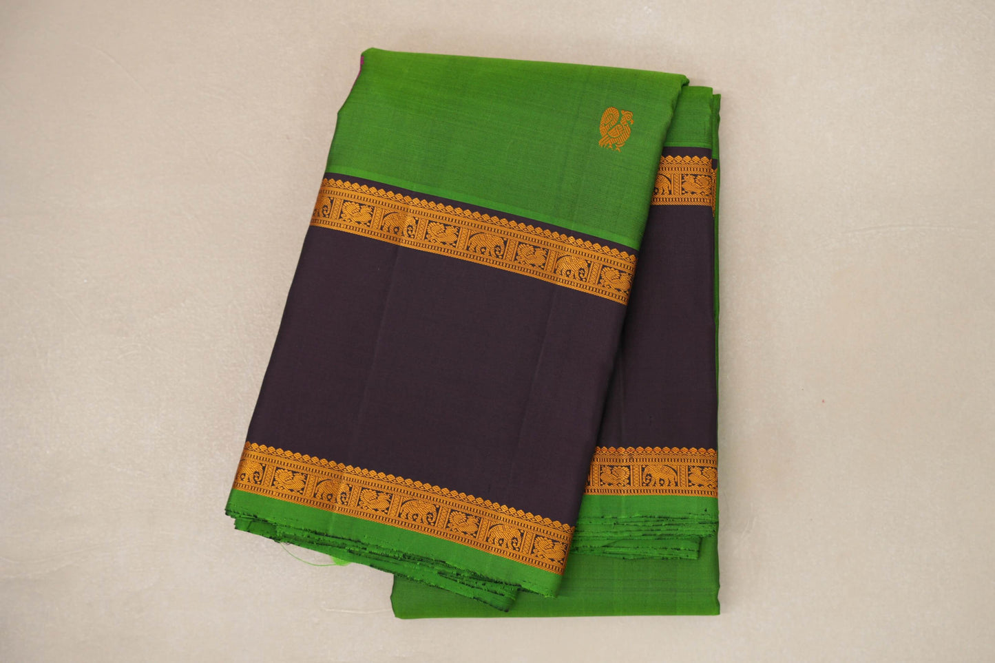 Bright leaf green with Deep Plum borders Vintage Kanjivaram Silk Saree by Shreenivas Silks PSSR019060