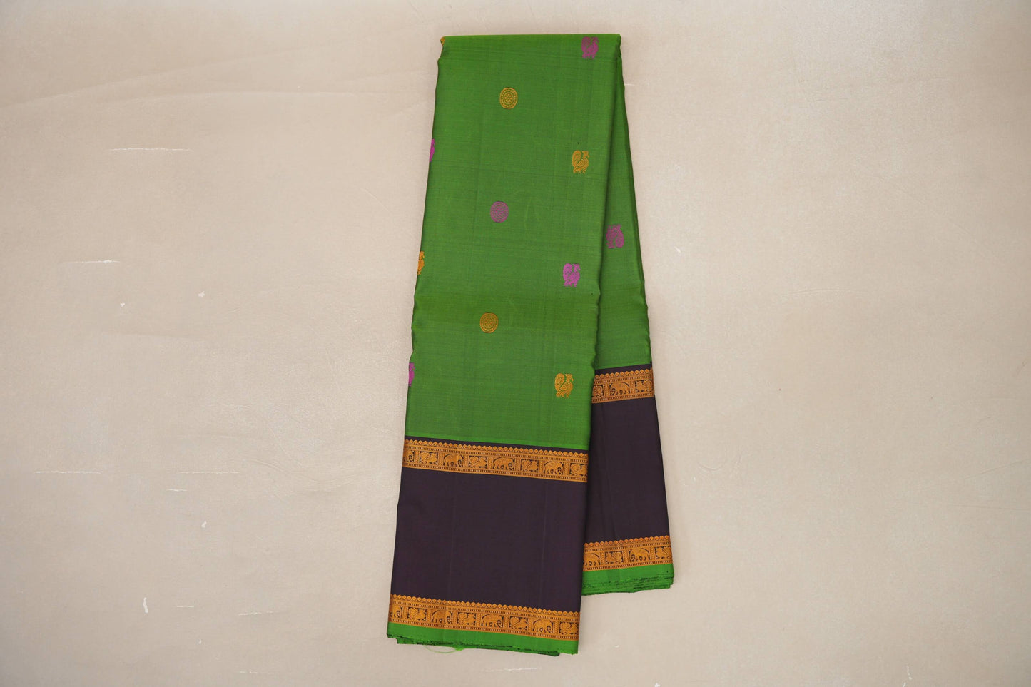 Bright leaf green with Deep Plum borders Vintage Kanjivaram Silk Saree by Shreenivas Silks PSSR019060