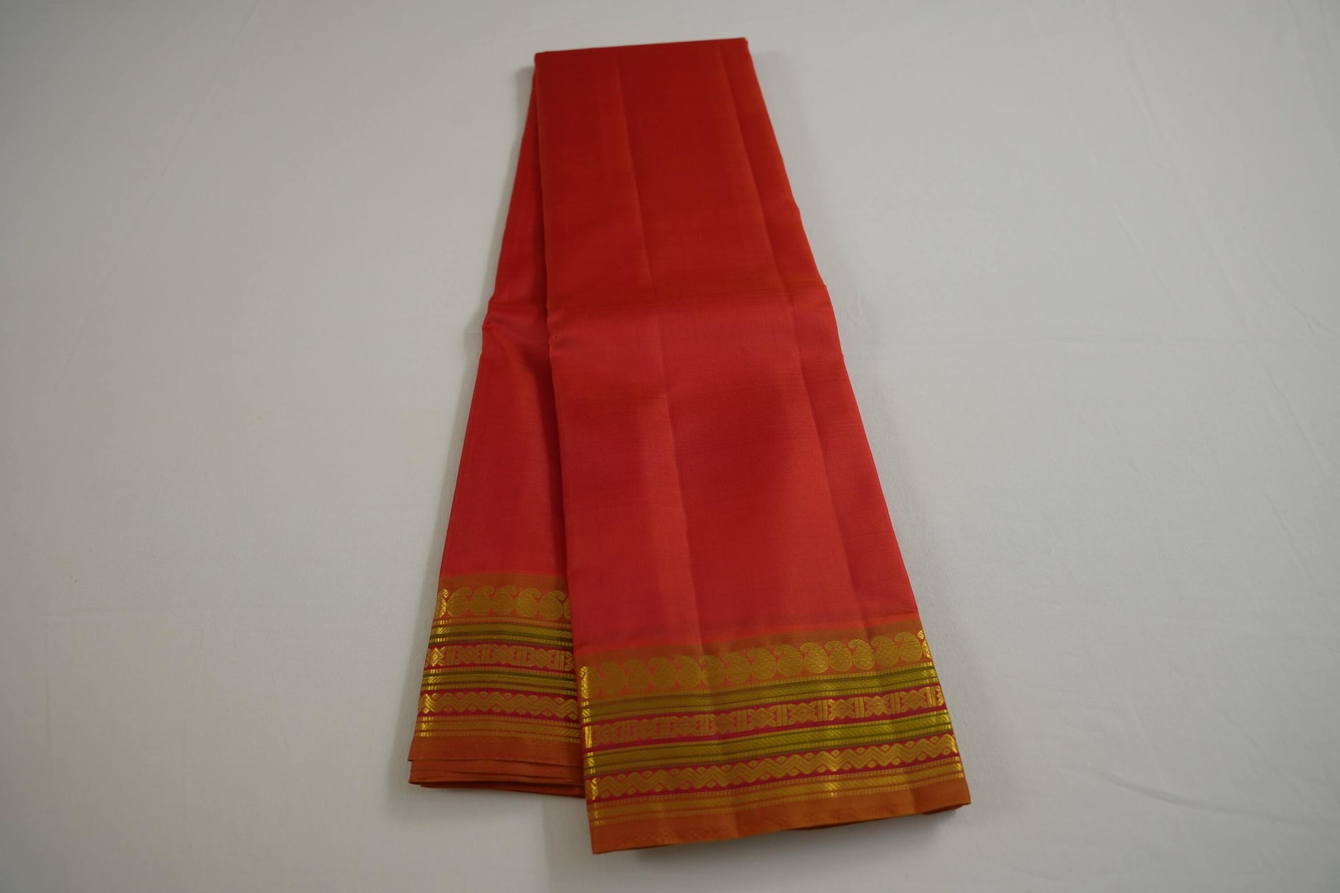 Plain light weight kanchipuram silk saree