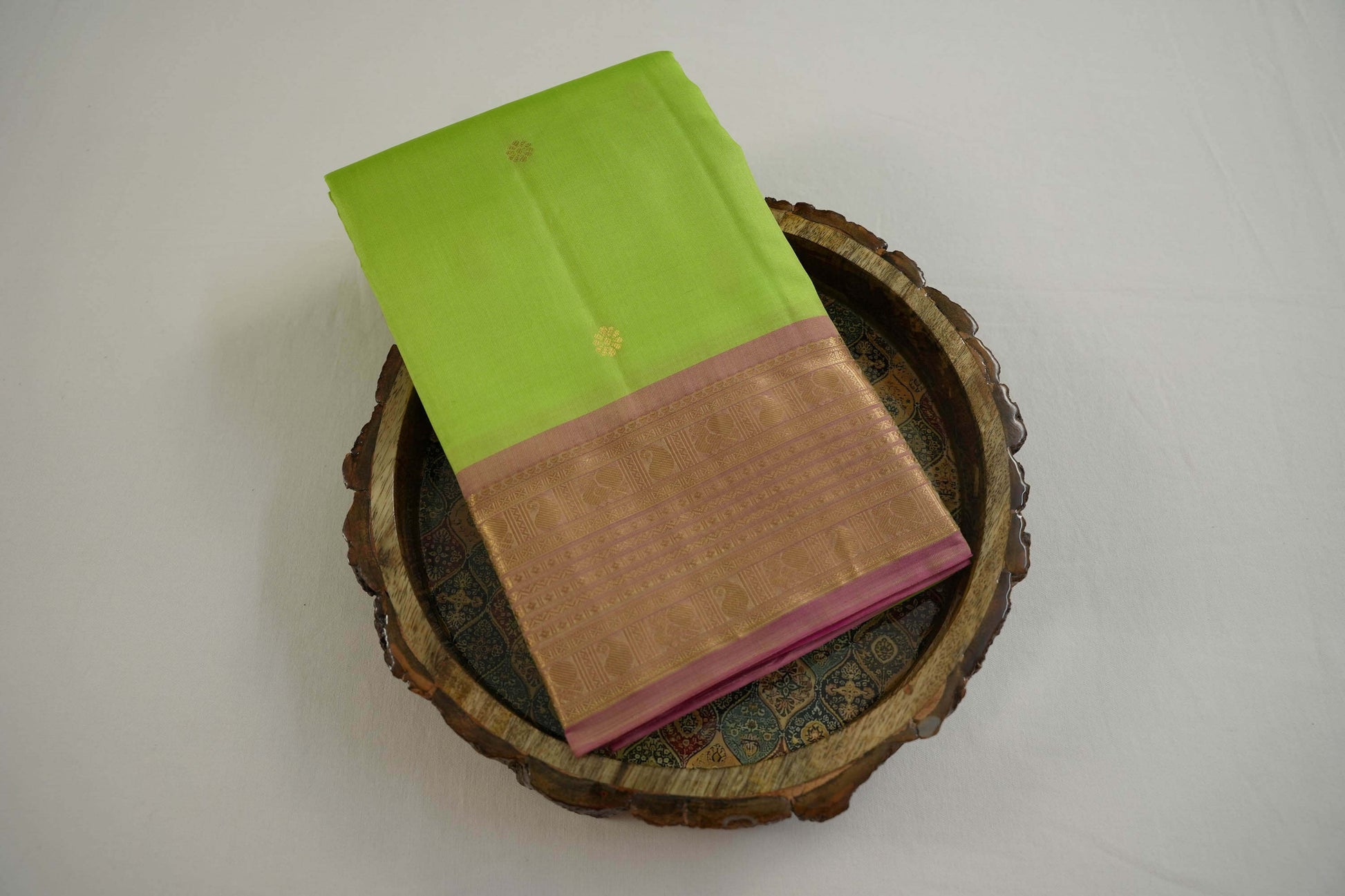 Dark pista green light weight kanchipuram silk saree