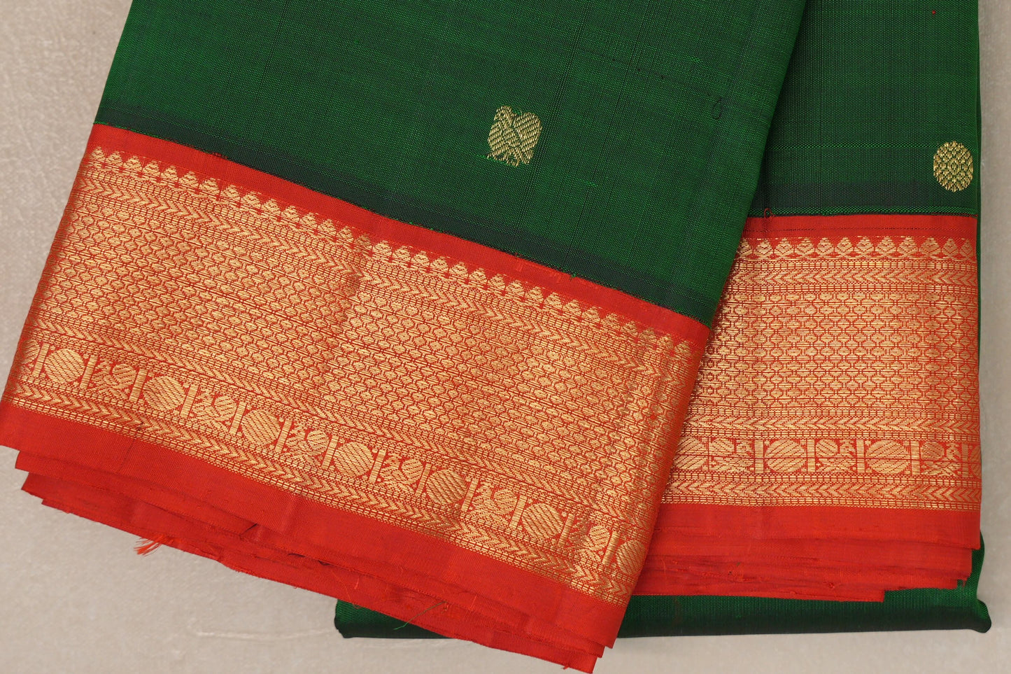 Emerald Green with Bright Red Borders Vintage Kanjivaram Silk Saree by Shreenivas Silks PSSR019079
