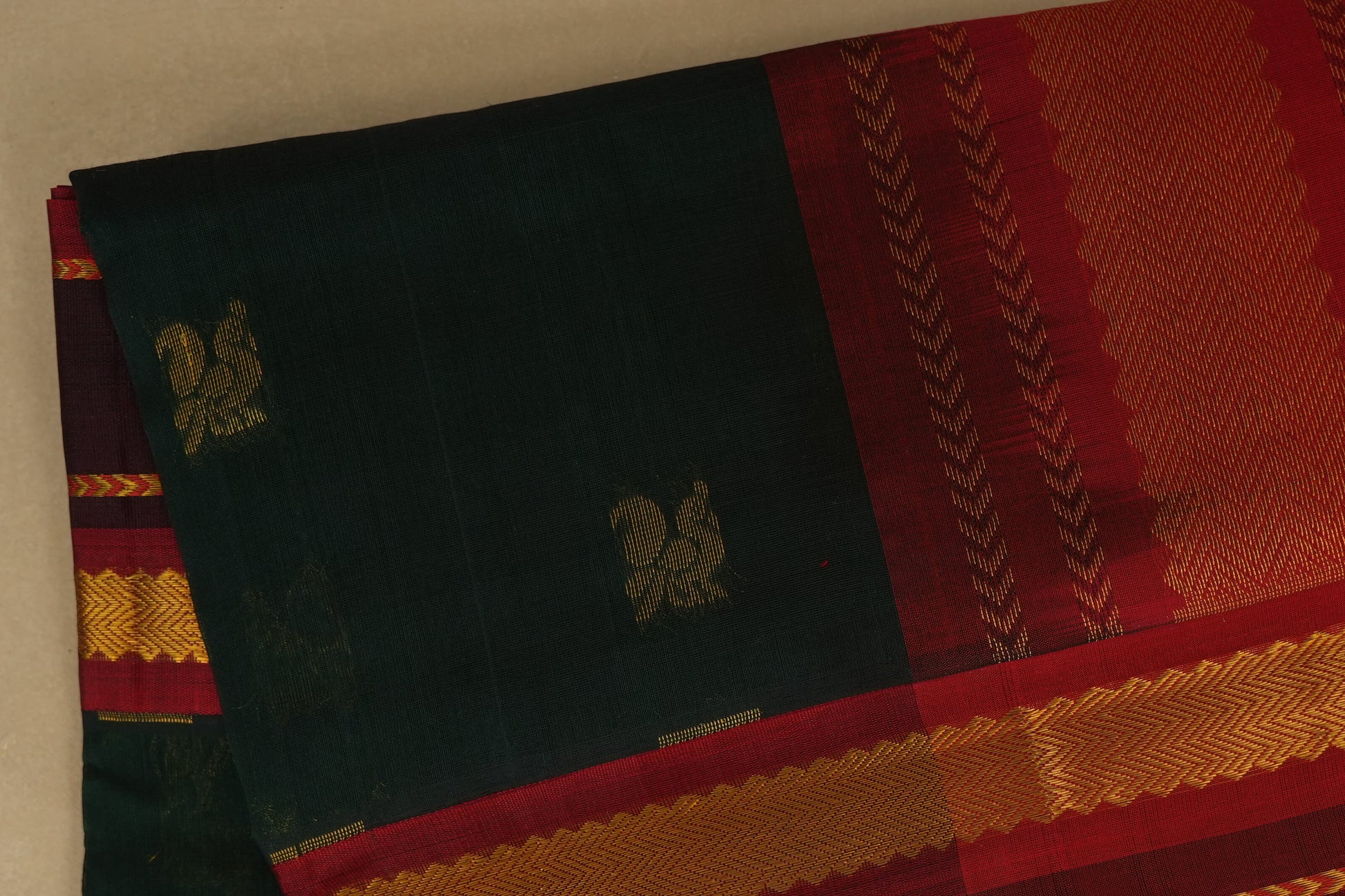 Vintage Silk Cotton Saree  body