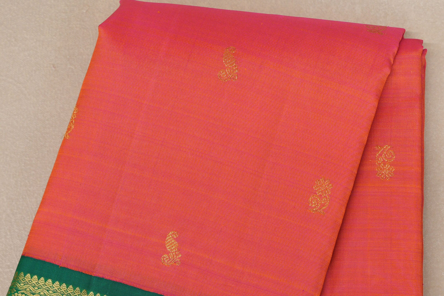 Dual Tone of Pink and Yellow Vintage Kanjivaram Silk Saree by Shreenivas Silks body