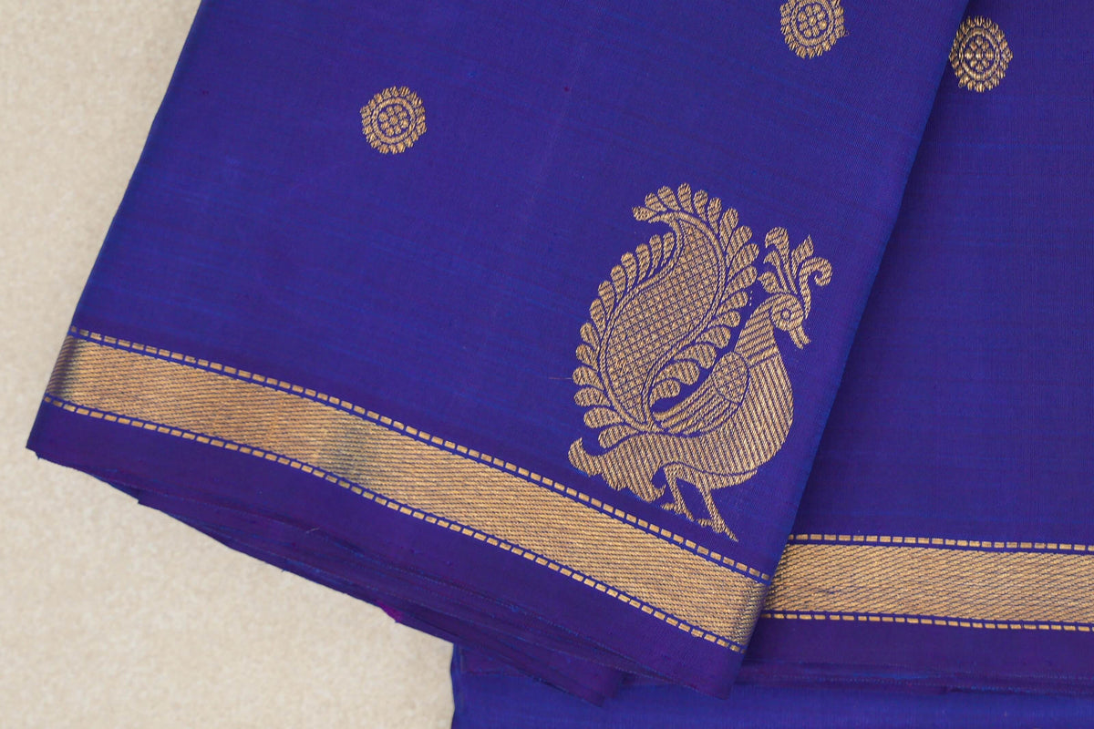 Violet Purple Plant Based Kanjivaram Silk Saree  border zoom