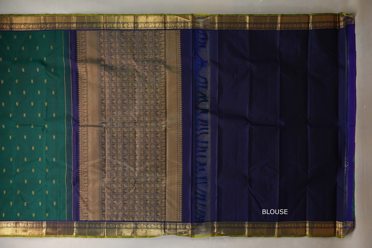 Emerald green with deep blue borders Vintage Kanjivaram Silk Saree by Shreenivas Silks PSSR019102