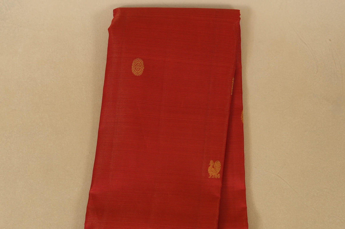Red Zari Vaira Oosi Kanjivaram Silk Saree  body zoom