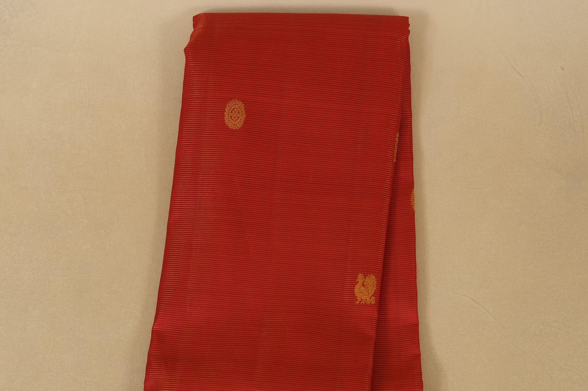 Red Zari Vaira Oosi Kanjivaram Silk Saree  body zoom