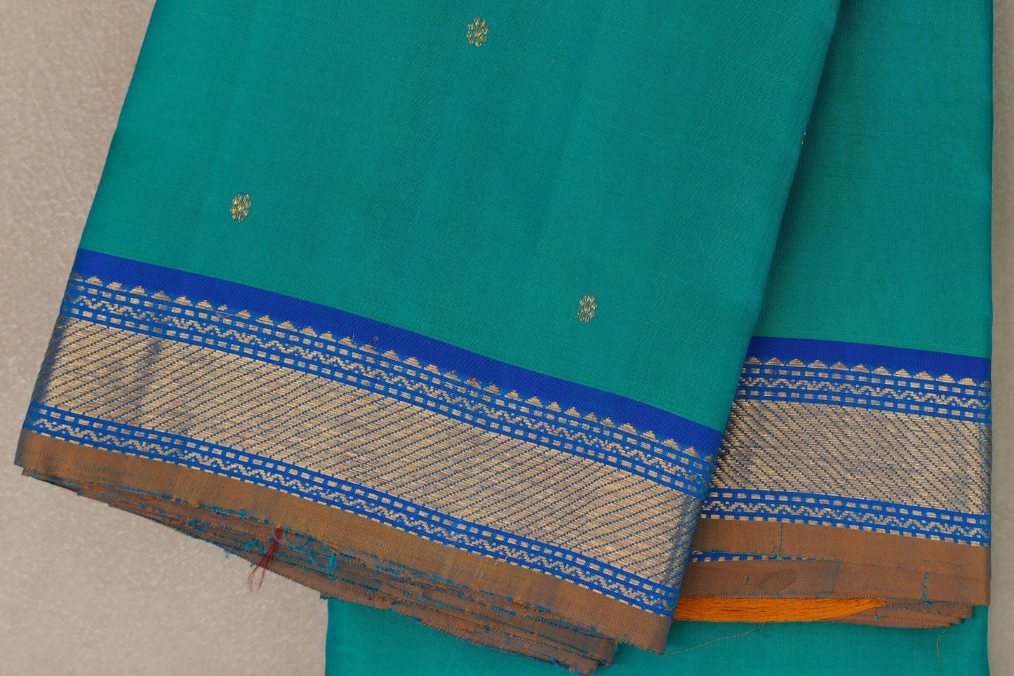 Dual Tone Green and Blue Vintage Kanjivaram Silk Saree by Shreenivas Silks PSSR019104