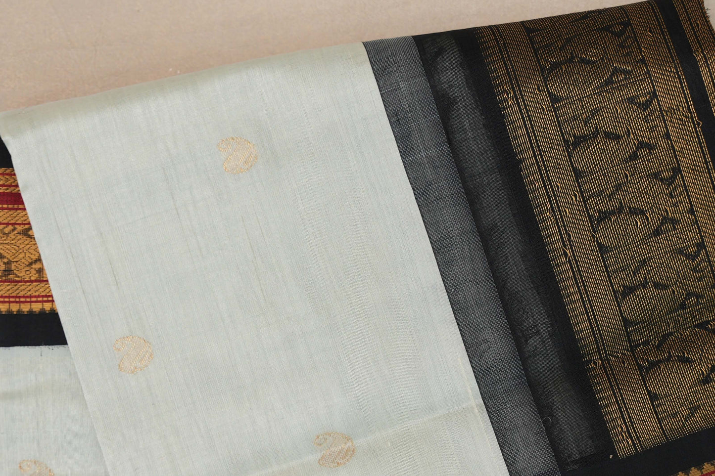 off white Vintage Silk Cotton Saree  body zoom