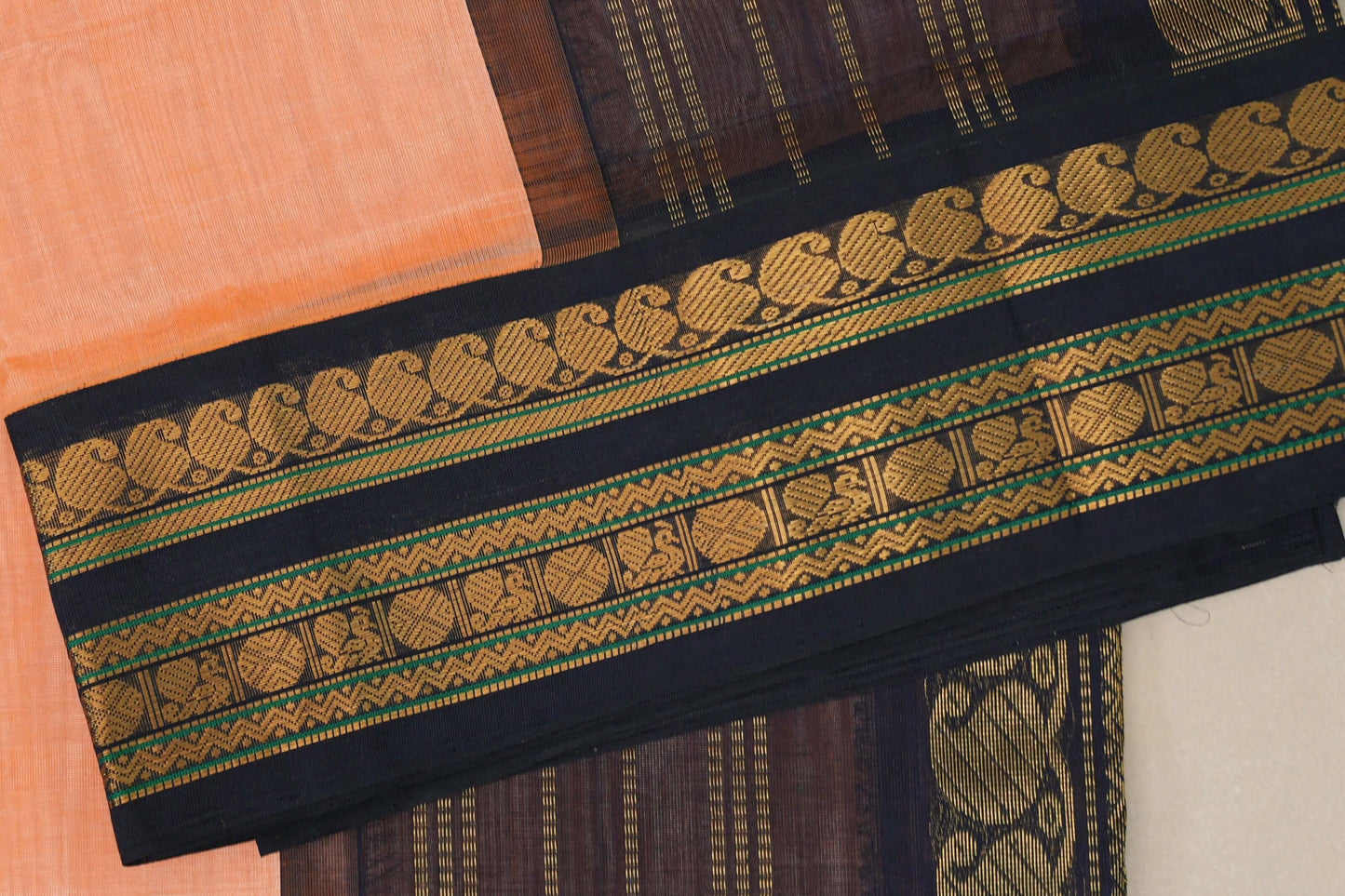 Peach Vintage Silk Cotton Saree border zoom