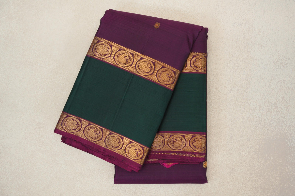 folded Deep Magenta Vintage Kanjivaram Silk Saree