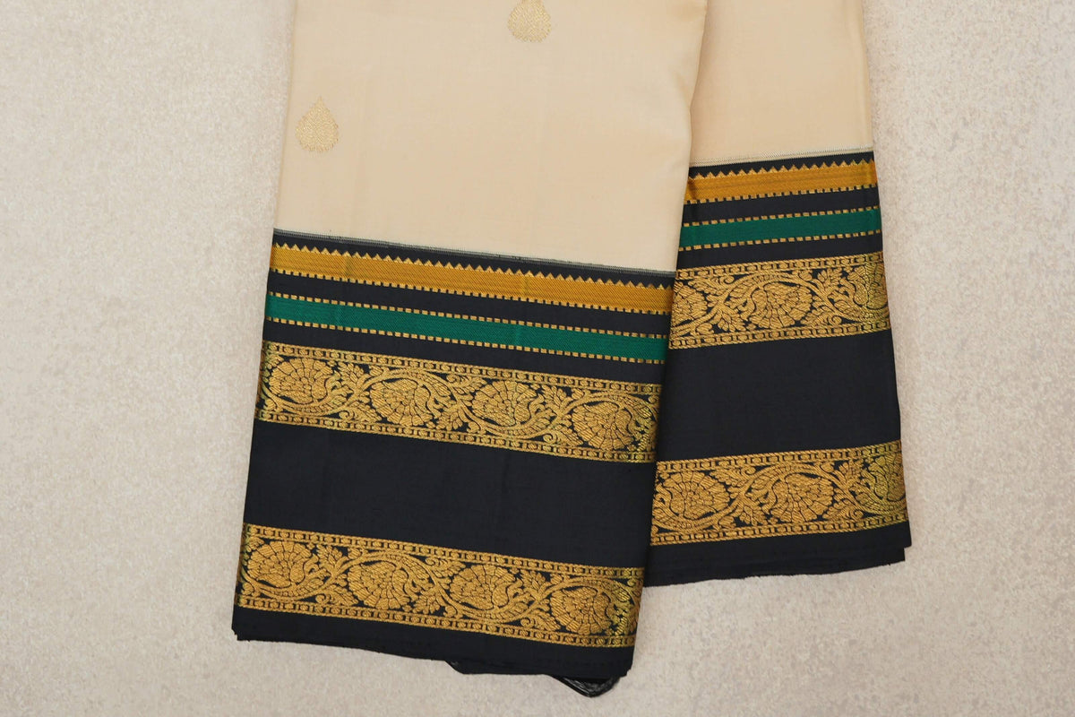 Cream Beige Vintage Kanjivaram Silk Saree border zoom