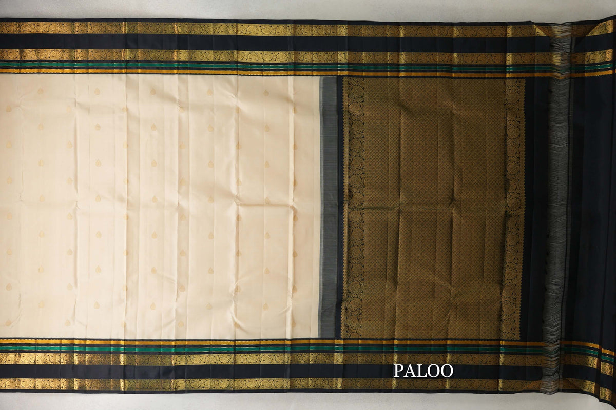 Cream Beige Vintage Kanjivaram Silk Saree paloo