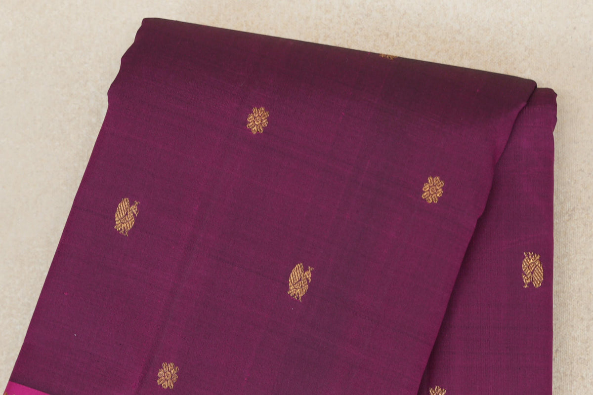 Deep Magenta Vintage Kanjivaram Silk Saree body zoom