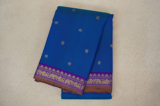 folded Peacock Blue Vintage Kanjivaram Silk Saree