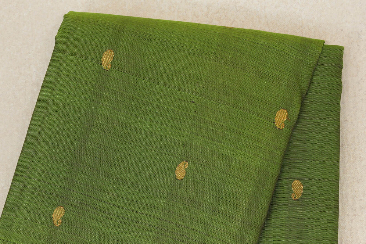 Parrot Green Vintage Kanjivaram Silk Saree body zoom