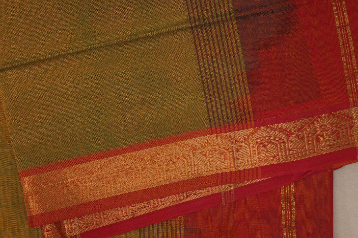 Dual Tone Green and Yellow Nine And A Half Yards Silk Cotton Saree by Shreenivas silks PSSR019160
