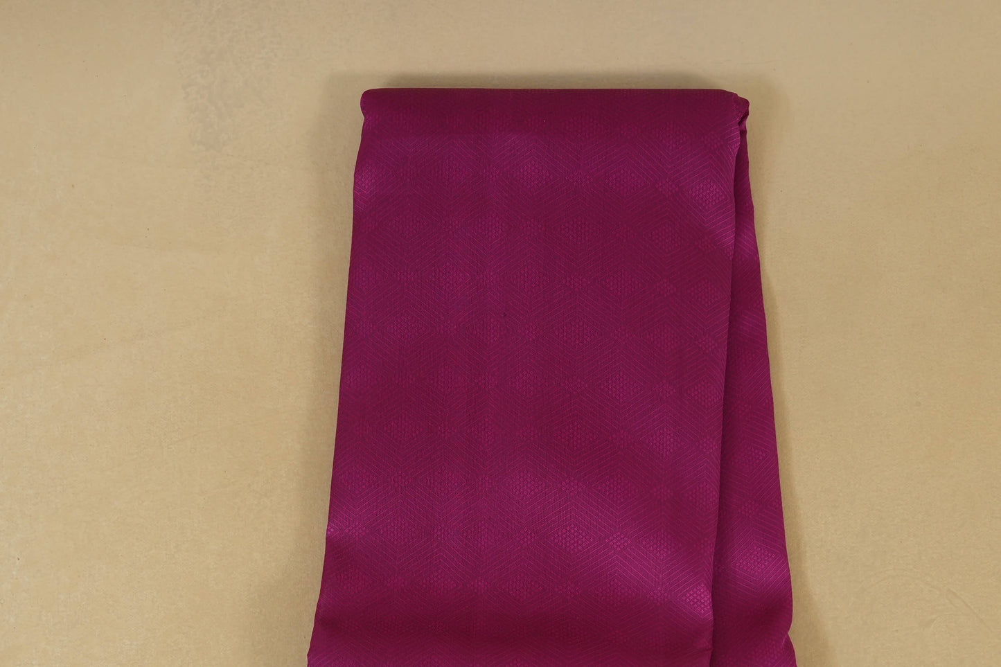Magenta Light Weight Kanchipuram Silk Saree Body Zoom