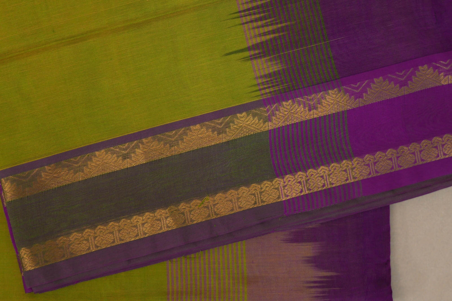 Yellowish Green with purple borders Nine And A Half Yards Silk Cotton Saree by Shreenivas silks PSSR019162