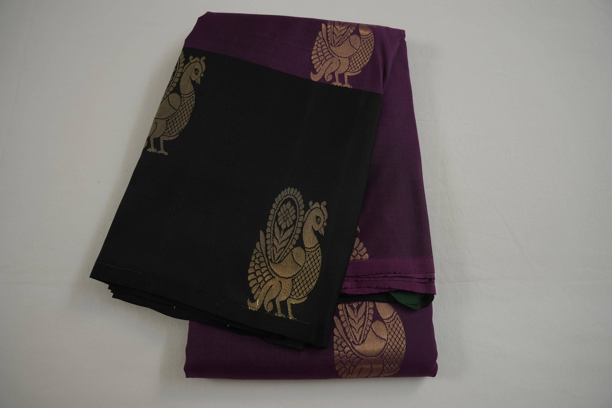 Magenta light weight kanchipuram silk saree