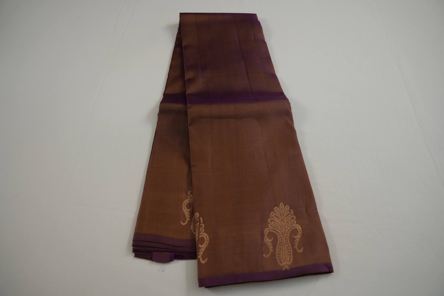 Borderless light weight kanchipuram silk saree