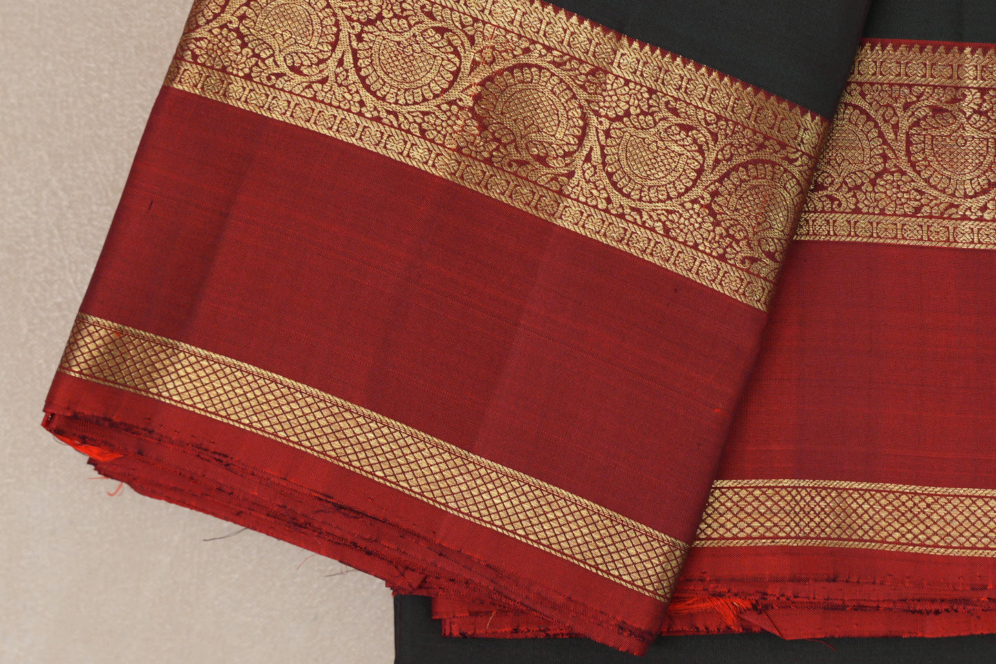 Dual Tone of Maroon and Green with Reddish Maroon Borders Vintage Kanjivaram Silk Saree by Shreenivas Silks PSSR019187