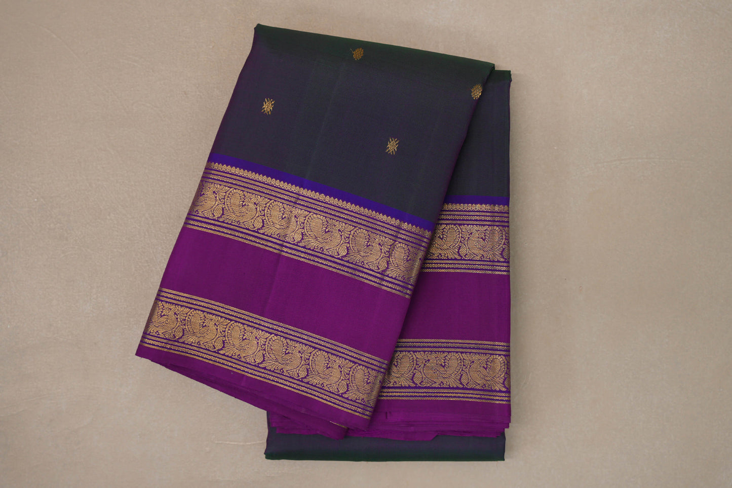 Dual Tone of Magenta and Green Vintage Kanjivaram Silk Saree by Shreenivas Silks PSSR019188