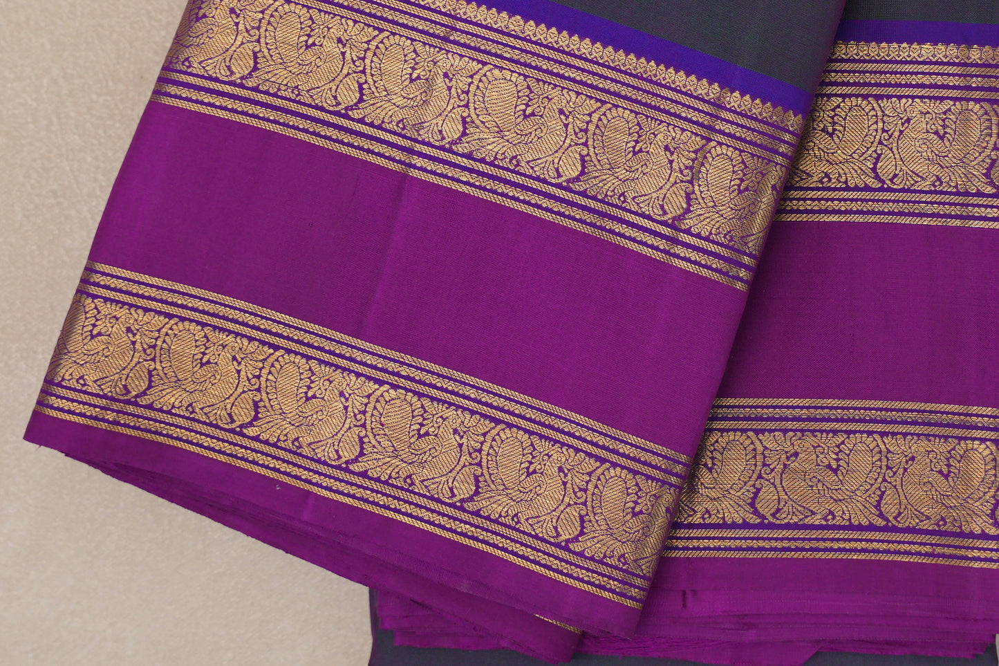 Dual Tone of Magenta and Green Vintage Kanjivaram Silk Saree by Shreenivas Silks PSSR019188