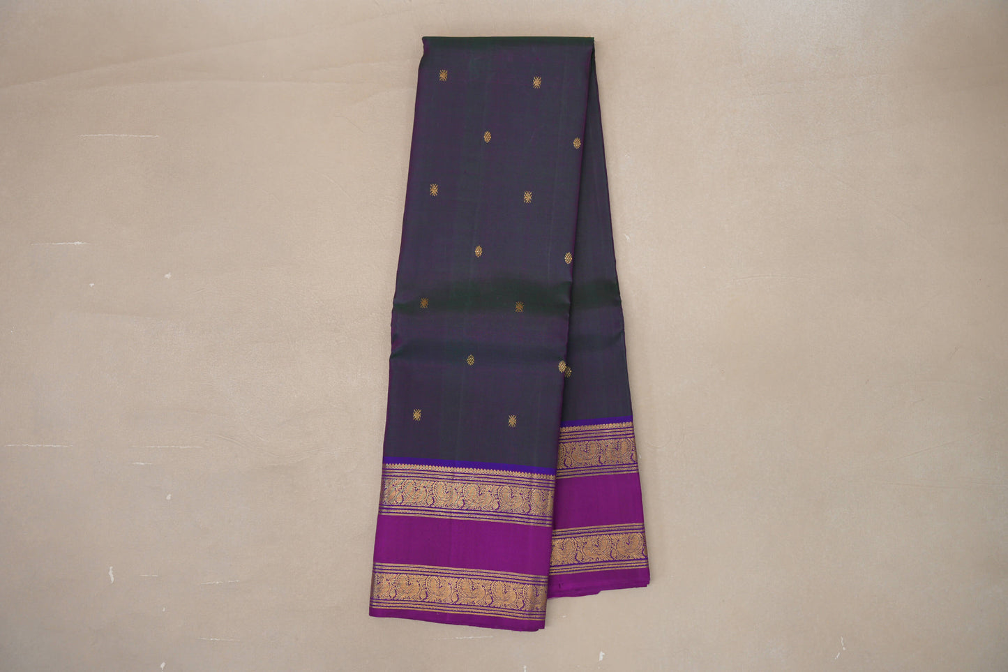 Dual Tone of Magenta and Green Vintage Kanjivaram Silk Saree by Shreenivas Silks PSSR019188
