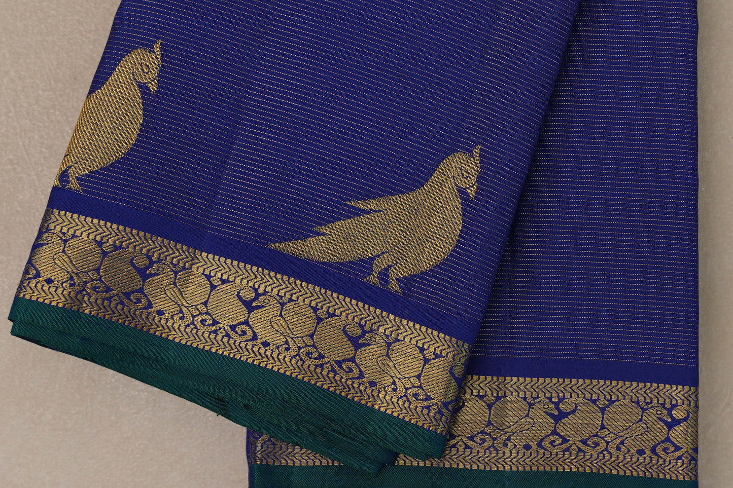 Dark Blue Vaira Oosi Vintage Kanjivaram Silk Saree by Shreenivas Silks PSSR019189