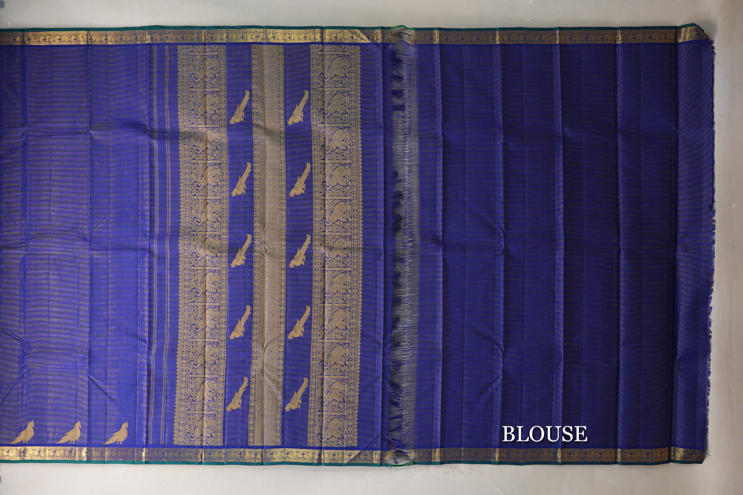 Dark Blue Vaira Oosi Vintage Kanjivaram Silk Saree by Shreenivas Silks PSSR019189