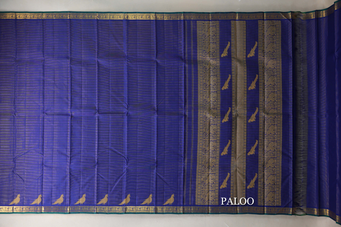 Dark Blue Vaira Oosi Vintage Kanjivaram Silk Saree by Shreenivas Silks PSSR019189
