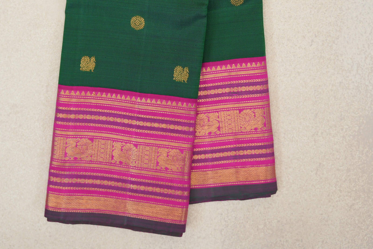 Deep Bottle Green Vintage Kanjivaram Silk Saree borders