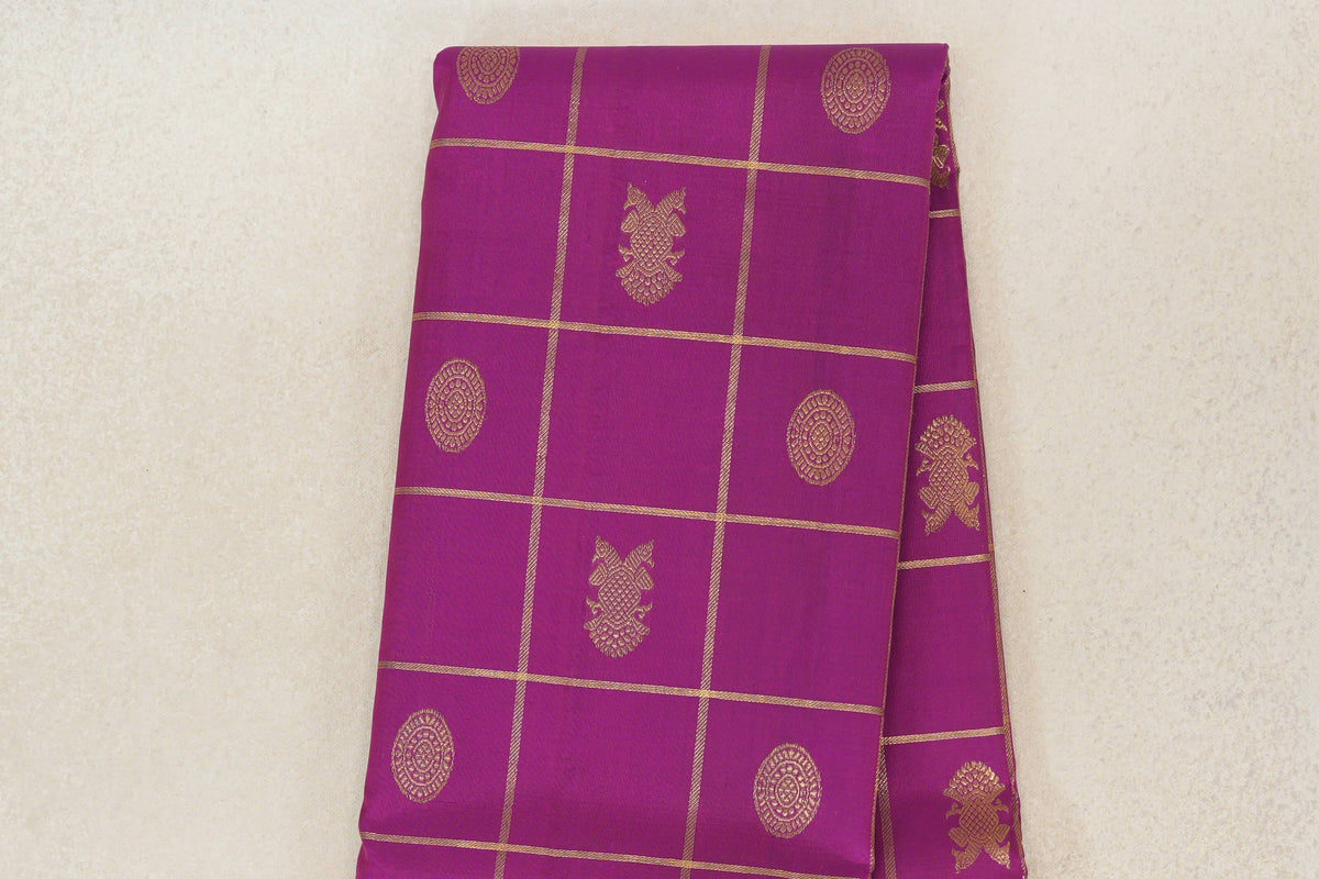 Deep Magenta with Deep Bottle Green Borders Vintage Kanjivaram Silk Saree body