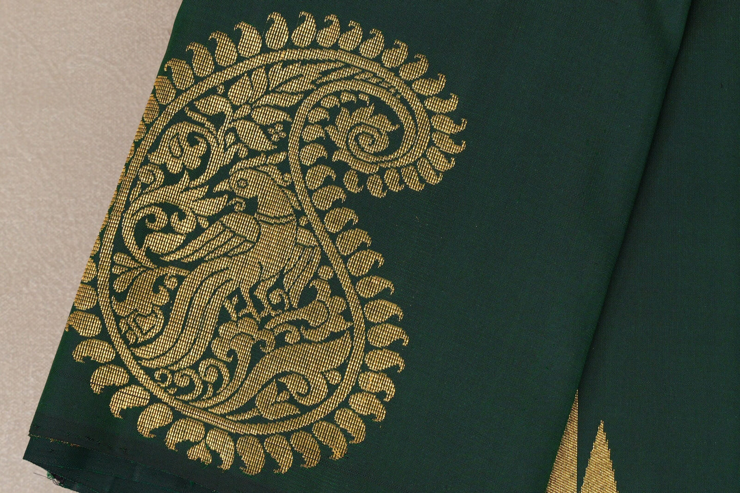 Deep Bottle Green Vintage Kanjivaram Silk Saree by Shreenivas Silks PSSR019204